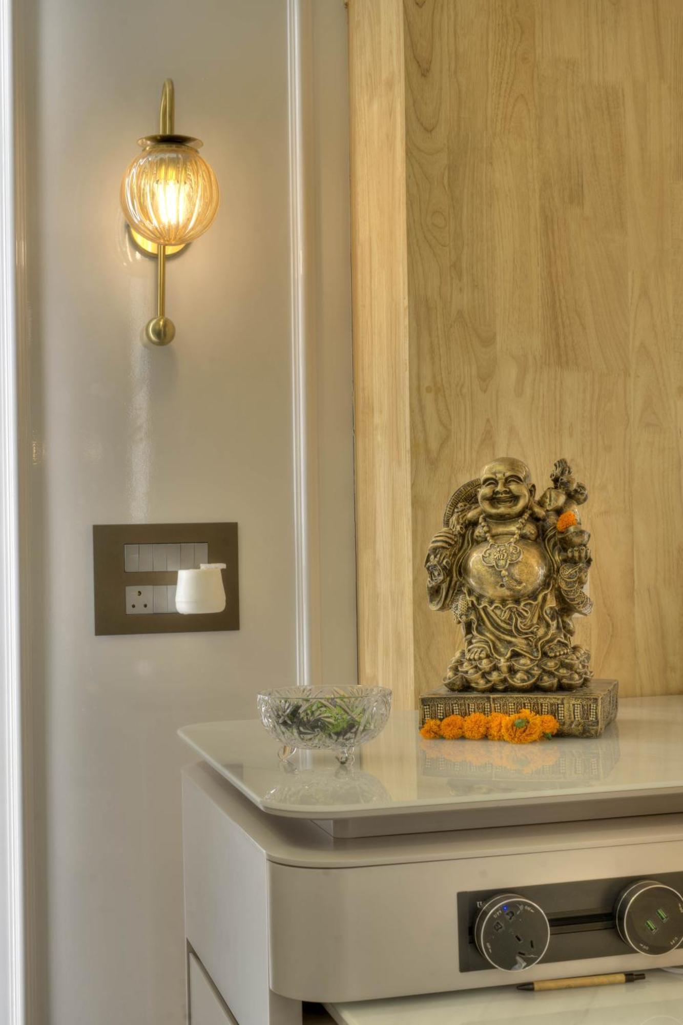 Empire Platinum Suites New Delhi Bagian luar foto