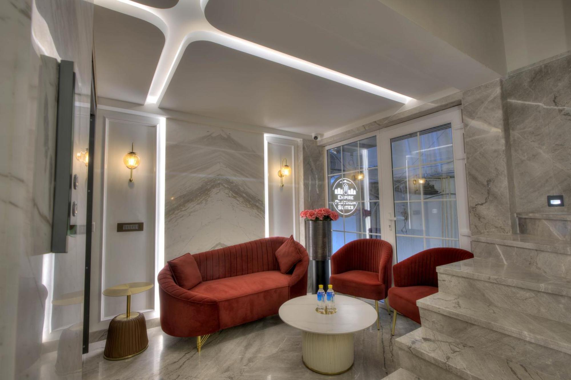 Empire Platinum Suites New Delhi Bagian luar foto